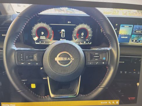 Used 2025 Nissan Kicks SR image 9