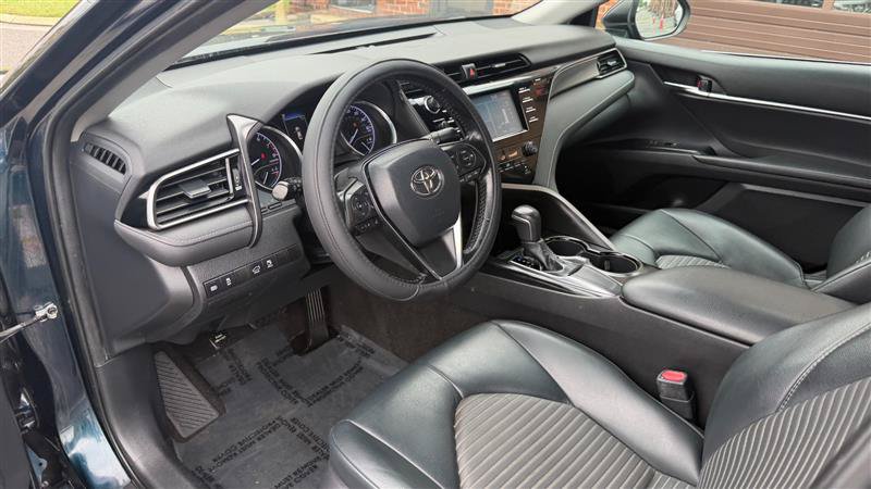 Used 2019 Toyota Camry SE FWD image 24