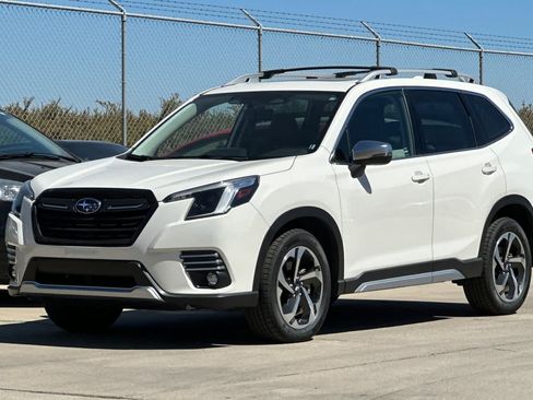 Used 2023 Subaru Forester Touring w/ Popular Package #2 AWD/4WD image 7