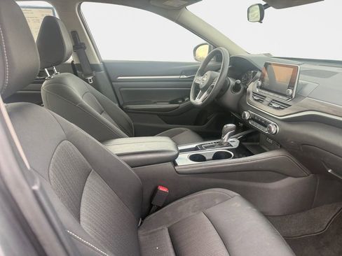 Used 2023 Nissan Altima 2.5 SV FWD image 18