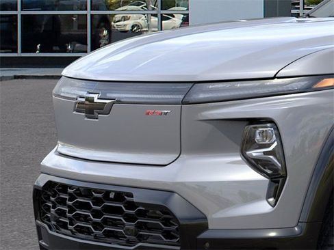 New 2025 Chevrolet Silverado EV RST image 13