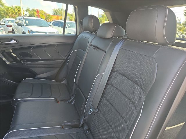 Used 2023 Volkswagen Tiguan SEL R-Line AWD/4WD image 11