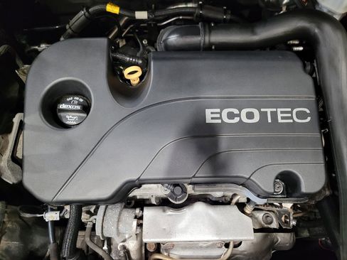 Used 2019 Chevrolet Equinox LS FWD image 30