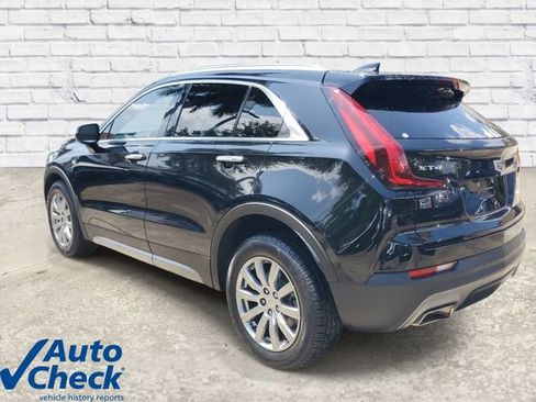 Used 2023 Cadillac XT4 Premium Luxury FWD image 2