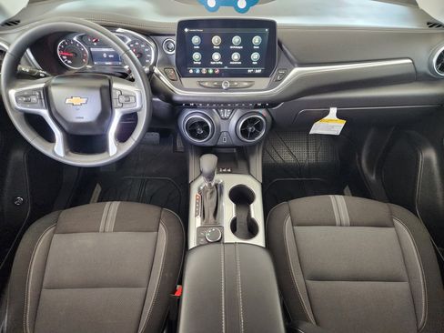 Certified 2024 Chevrolet Blazer LT w/ Convenience Package FWD image 26