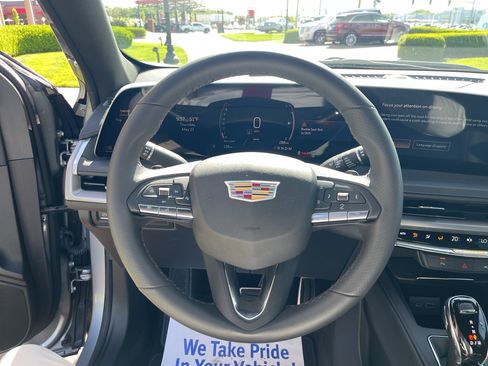 Used 2024 Cadillac XT4 Sport FWD image 20