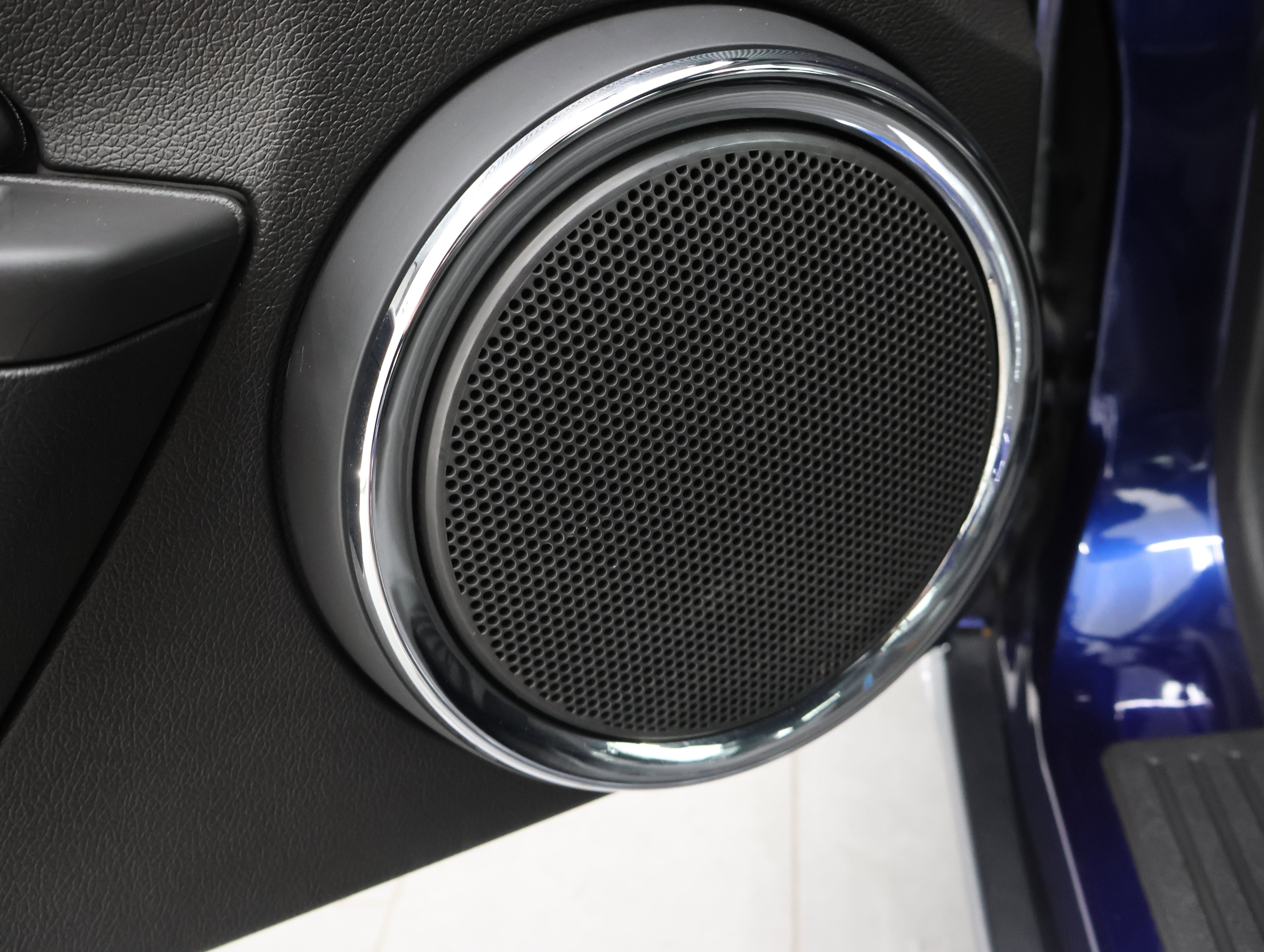 Used 2010 Ford Mustang GT RWD image 37