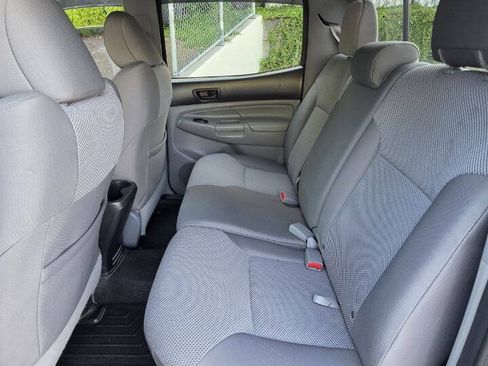Used 2015 Toyota Tacoma 4x4 Double Cab w/ TRD Sport Package image 10