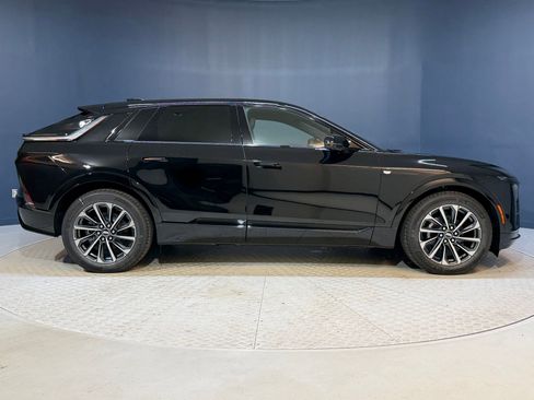 New 2026 Cadillac Lyriq Sport AWD/4WD image 8