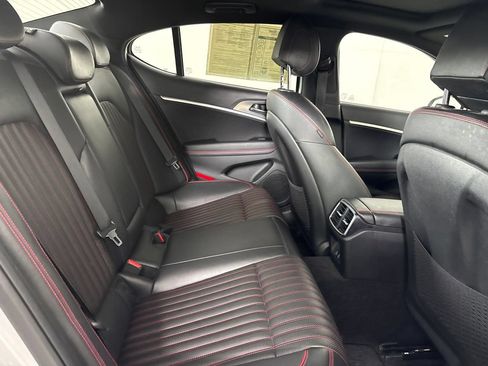 Used 2024 Genesis G70 2.5T w/ Sport Prestige Package RWD image 28