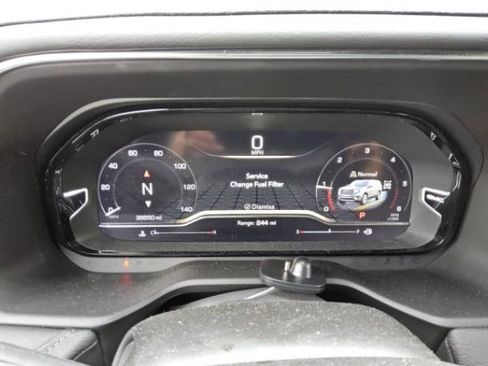 Used 2024 GMC Yukon Denali AWD/4WD image 5