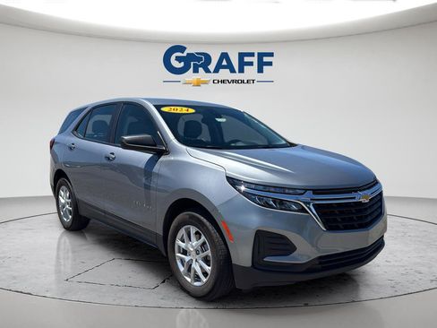 Used 2024 Chevrolet Equinox LS FWD image 16