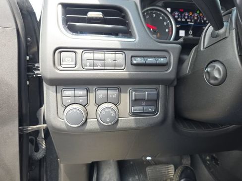 Used 2021 Chevrolet Tahoe Premier w/ Premium Package AWD/4WD image 3