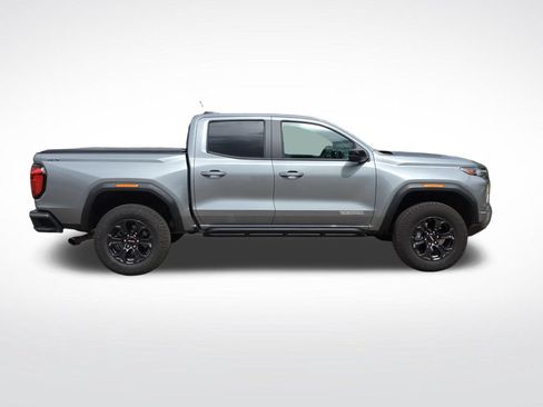 Used 2025 GMC Canyon Elevation w/ Convenience Package AWD/4WD image 8