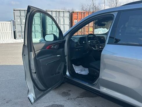 New 2026 Chevrolet Traverse Z71 w/ Enhanced Driving Package image 11