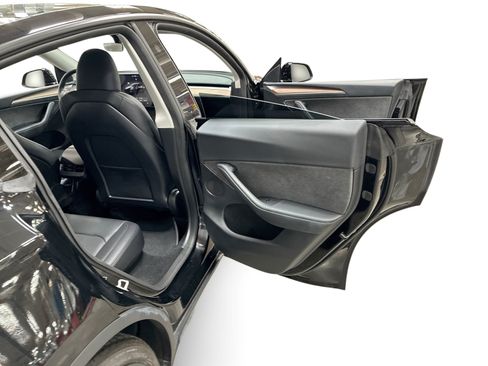 Certified 2023 Tesla Model Y Performance AWD/4WD image 12