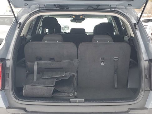 Used 2023 Kia Sorento LX image 7