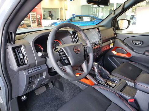 New 2025 Nissan Frontier Pro-X image 18