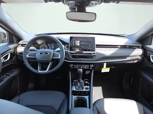 New 2026 Jeep Compass Latitude AWD/4WD image 12