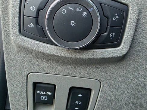 Used 2020 Ford F150 XLT w/ Equipment Group 302A Luxury AWD/4WD image 17
