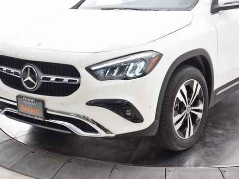 Certified 2025 Mercedes-Benz GLA 250 image 10