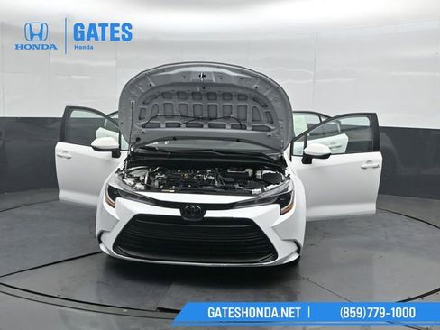 Used 2024 Toyota Corolla LE FWD image 56