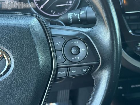 Used 2023 Toyota Camry SE image 16