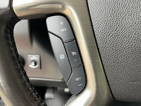 Used 2018 Chevrolet Express 2500 LT w/ LT Preferred Equipment Group RWD image 14