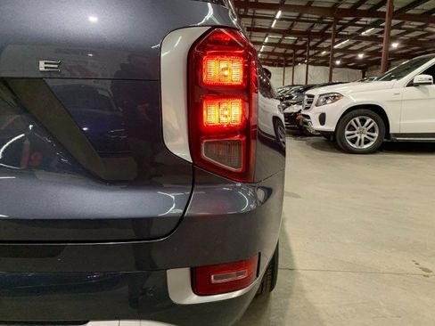Used 2021 Hyundai Palisade Limited image 16