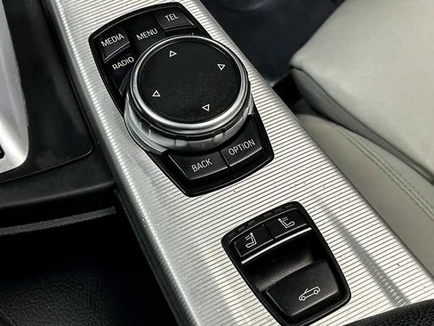Used 2015 BMW M4 Convertible RWD image 40