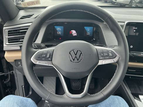New 2026 Volkswagen Atlas Cross Sport SE AWD/4WD image 13