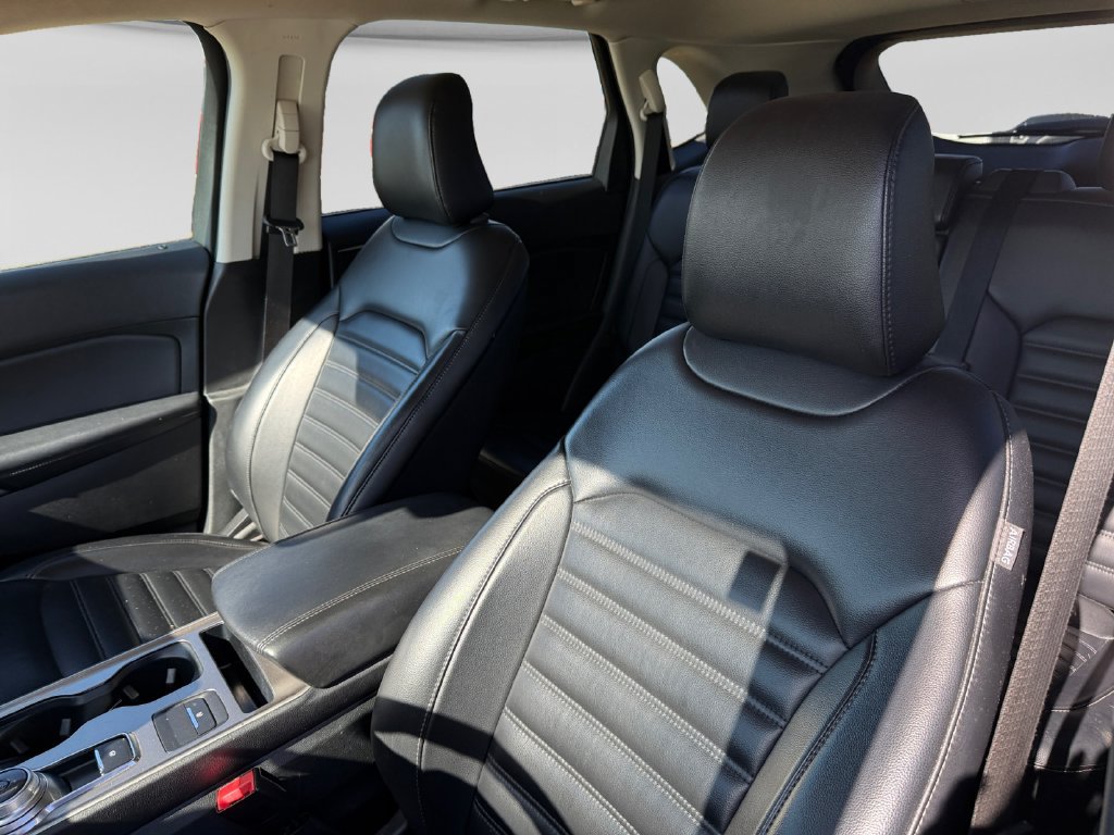 Used 2024 Ford Edge SEL AWD/4WD image 23