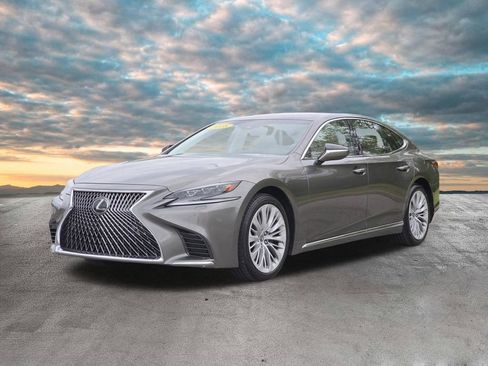 Used 2018 Lexus LS 500 AWD w/ Interior Upgrade Package image 4