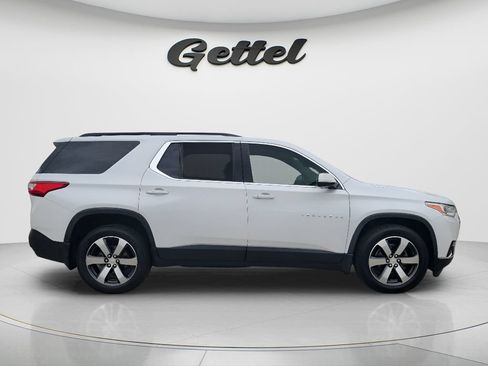 Used 2019 Chevrolet Traverse LT w/ LT Premium Package AWD/4WD image 4
