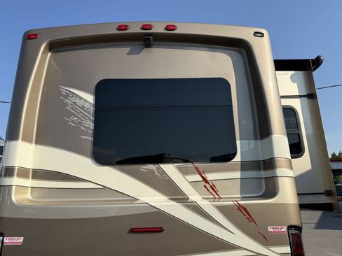 Used 2018 RAM 5500 SLT w/ Quick Order Package 29G SLT image 39