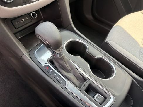 Certified 2024 Chevrolet Equinox LS FWD image 23