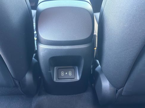 Certified 2026 Hyundai Elantra SE FWD image 14