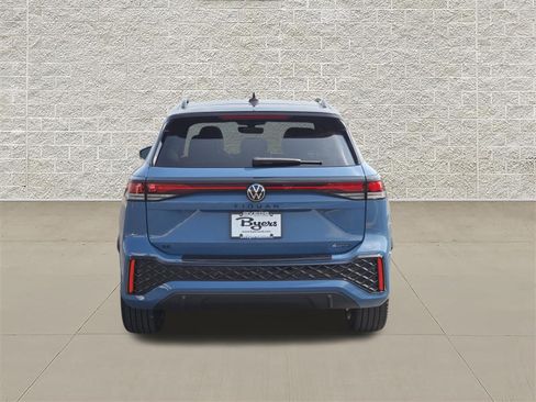 New 2026 Volkswagen Tiguan SE R-Line AWD/4WD image 6
