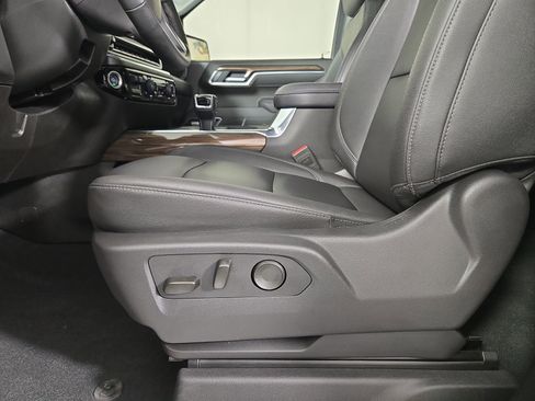 Certified 2025 Chevrolet Silverado 1500 RST w/ Convenience Package II AWD/4WD image 30