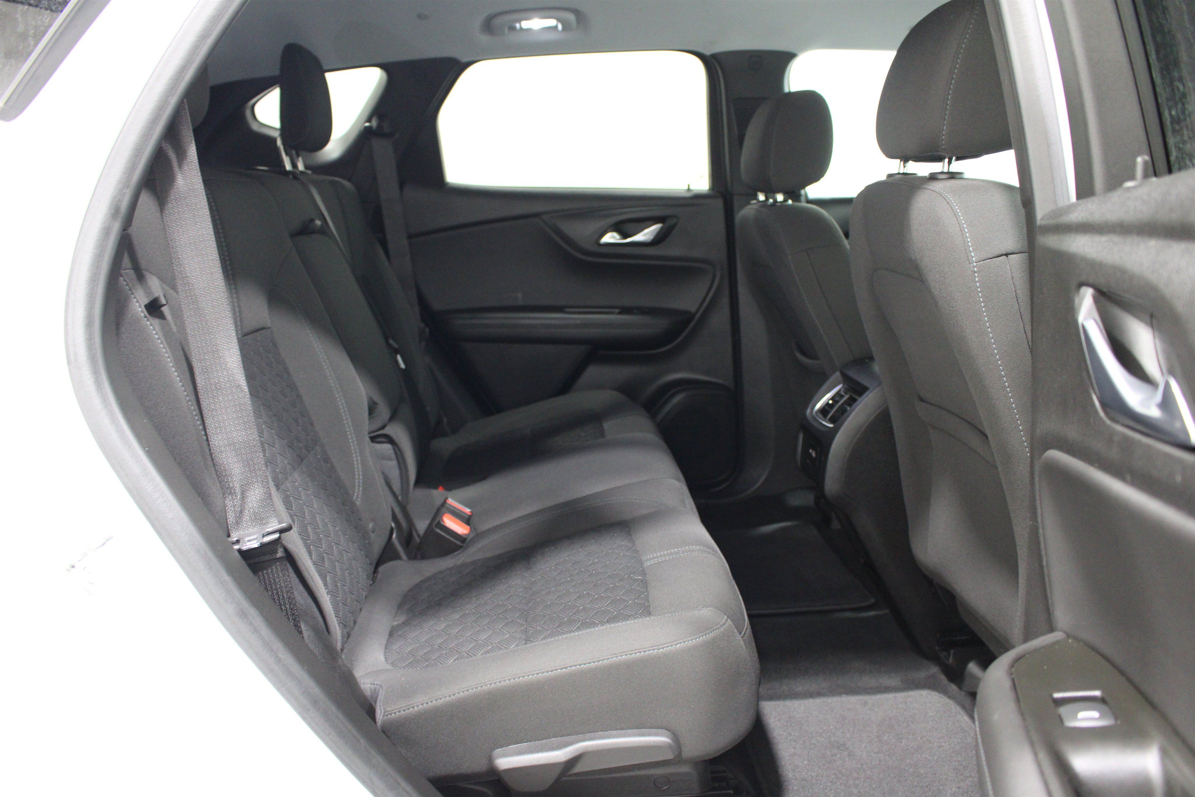 Used 2020 Chevrolet Blazer LT FWD image 24