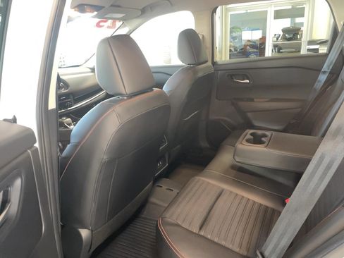 Used 2025 Nissan Rogue SV w/ Rock Creek Premium Package AWD/4WD image 23