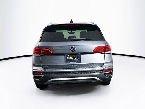 Used 2022 Volkswagen Taos SE FWD image 7