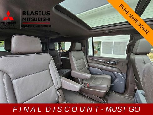 Used 2023 GMC Yukon XL Denali image 7