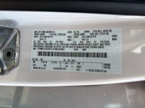 Used 2018 Ford Escape Titanium w/ Ford Safe & Smart Package image 35