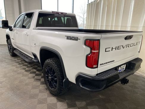 Used 2025 Chevrolet Silverado 2500 LT w/ Trail Boss Package image 5