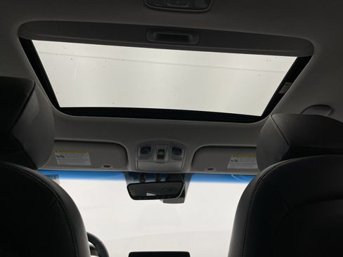 Used 2020 Hyundai Ioniq Limited FWD image 20