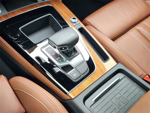 Used 2023 Audi Q5 e Prestige image 16