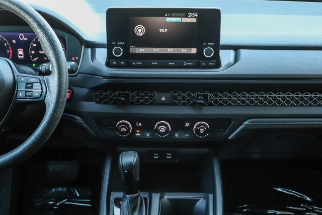 Used 2023 Honda Accord LX image 14
