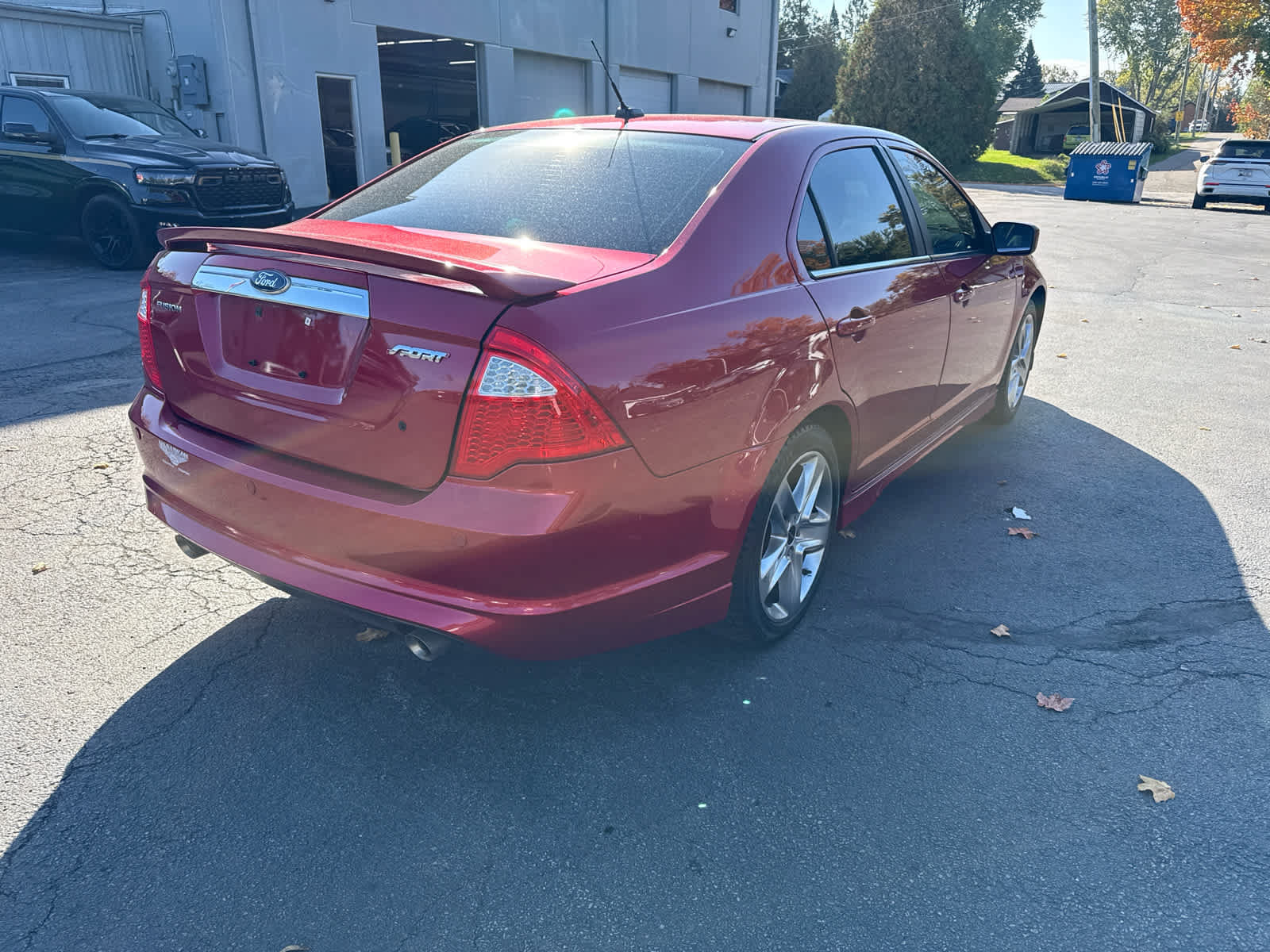 Used 2010 Ford Fusion Sport FWD image 3