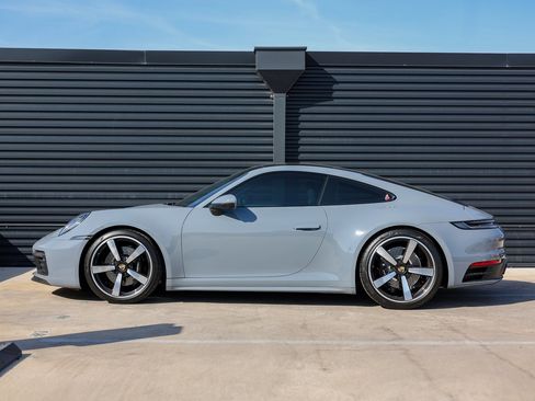 Certified 2024 Porsche 911 Carrera S image 2